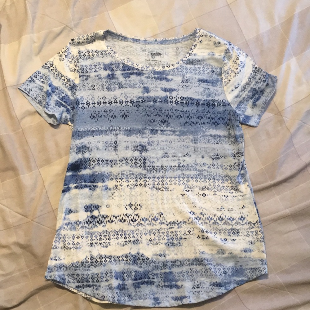 Blue and white t-shirt